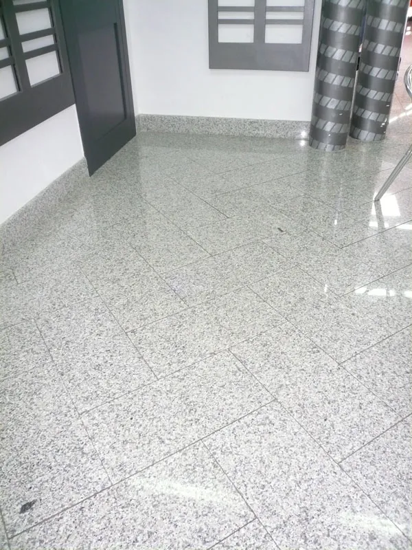 Bianco Sardo Granit Boden